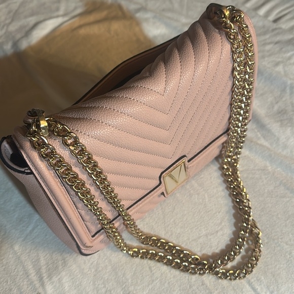 *NEW* Baby Pink Victorias Secret Purse w/ Goldtone Chain Straps - Picture 3 of 9